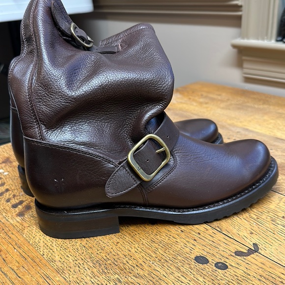 FRYE Veronica Slouch Redwood Short Leather Boots - Picture 2 of 6